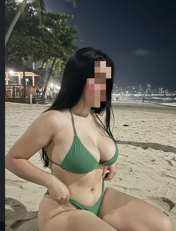 Hola recién llegada por la ciudad amores más información WhatsApp