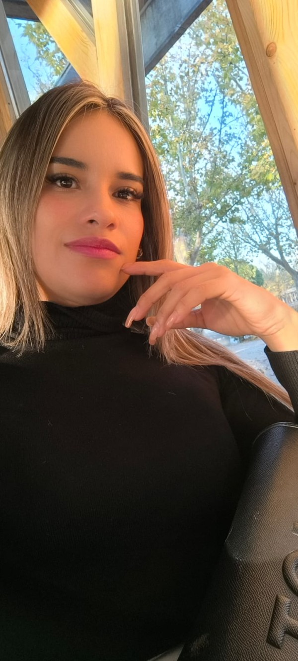 SARA 24 años, DISPUESTA A COMPLACERTE……