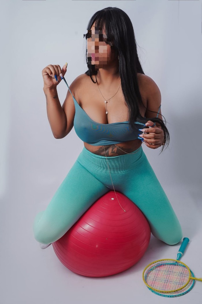 LLEGO LA CHICA QUE TE CUMPLIRÁ TODOS TUS DESEOS