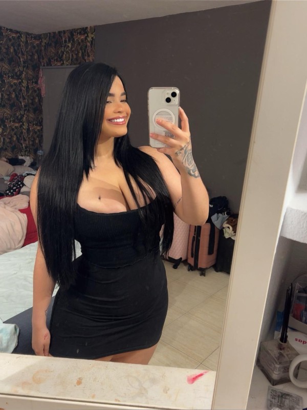 SAMANTA PRECIOSA MORENAZA EN EL PALO (MALAGA)