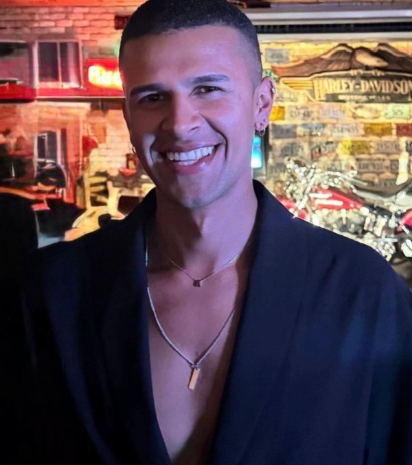 BRASILEÑO VERSATIL CON CUERPO DEFINIDO EN MADRID