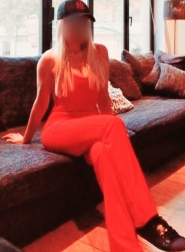 DULCE TIERNA Y NATURAL TU MASAJISTA AMIGA DISCRESION TOTAL