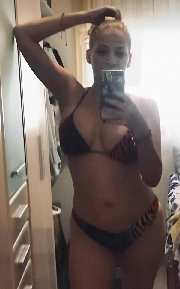 Soy fiestera,caliente,divertida y tu lindo sueño..