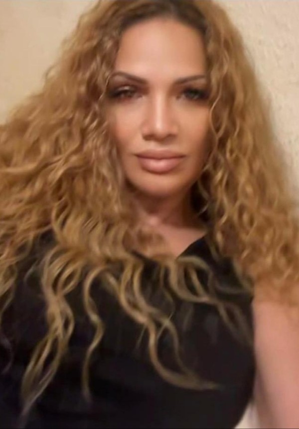 Soy fiestera,caliente,divertida y tu lindo sueño..