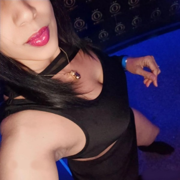 Soy MICHELI una chica latina divertida y muy viciosa… Sabadell
