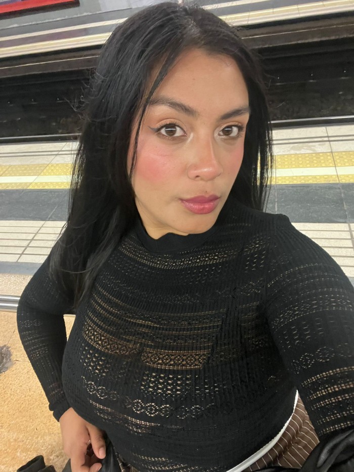 TETONA Y JUGUETONA EN (TORRASSA)