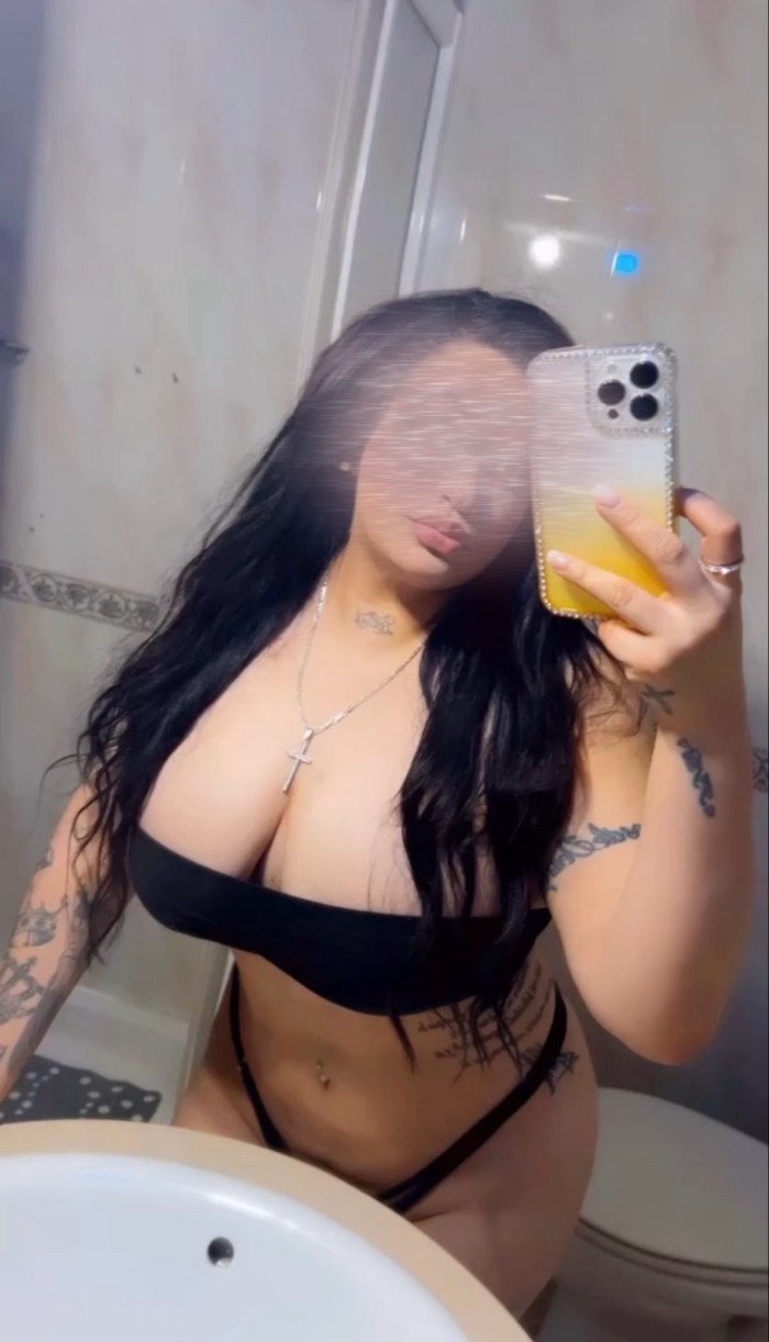 DISPUESTA A DEJARTE MUY RELAJADO CURVYSEXY