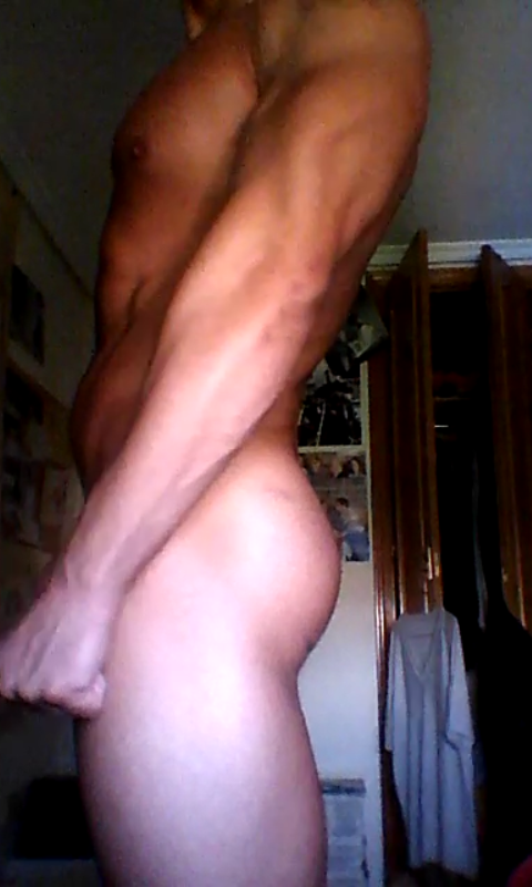 GIGOLÓ SOLO PARA MUJERES