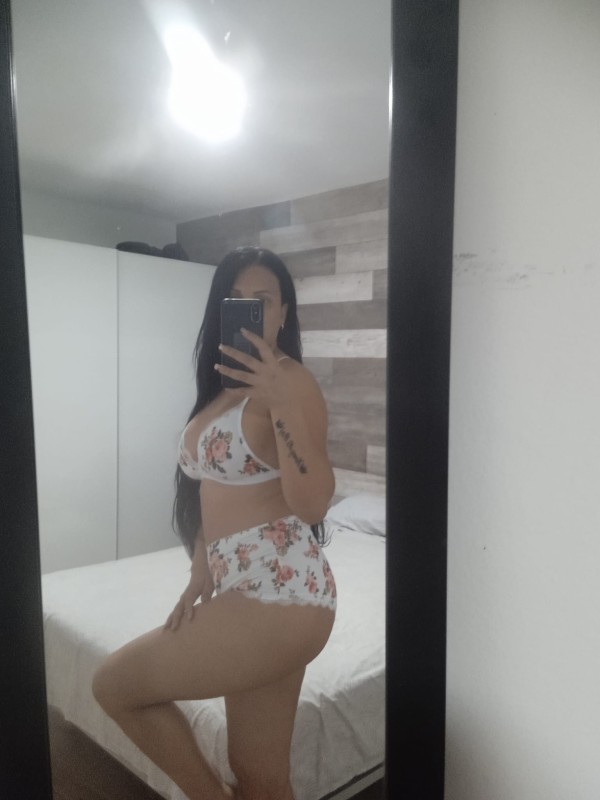 Realizo todo tipo de fantasías solo pide…FIESTERA 24HRS