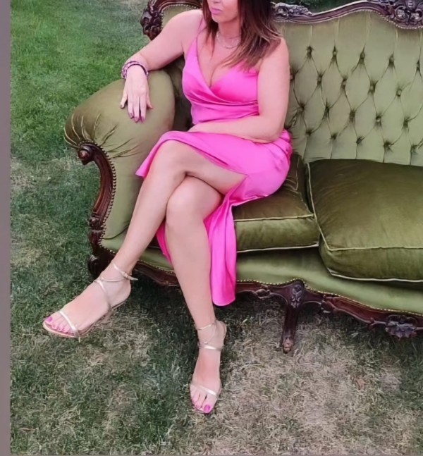 Solita !! Discreta!! Elegante !! Masajes !!