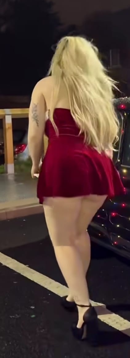 RUBIA CARITA DE ANGEL EN FOZ