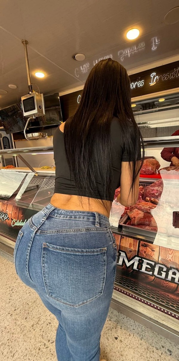 NUEVA CHICA TOP ♡ – CALIENTE COLOMBIANA EN TUDELA