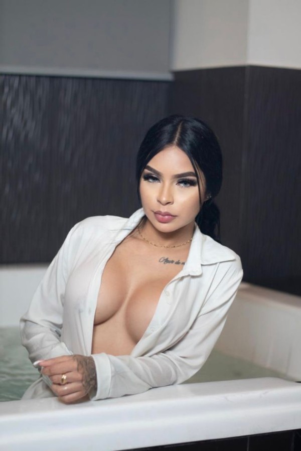 Alana ninfomana en Algeciras