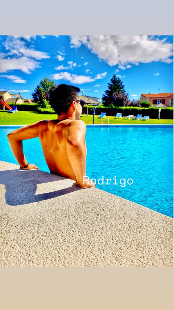 NOVEDAD EN LEÓN ,DISCRETO ,EXCLUSIVO,FIESTERO ,con PISO PRIVADO .