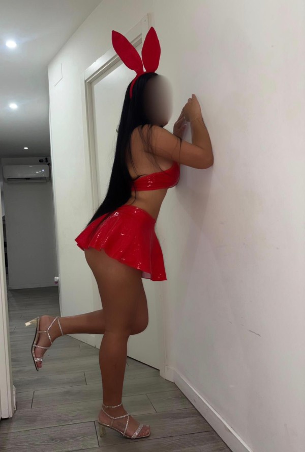 JOVENSITA-CALIENTE Y CON LA BOCA MAS TRAGONA PARA UNA BUENA MAMADA