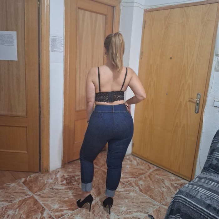 EN TALAVERA DE LA REINA SEXO FIESTA A TOPE