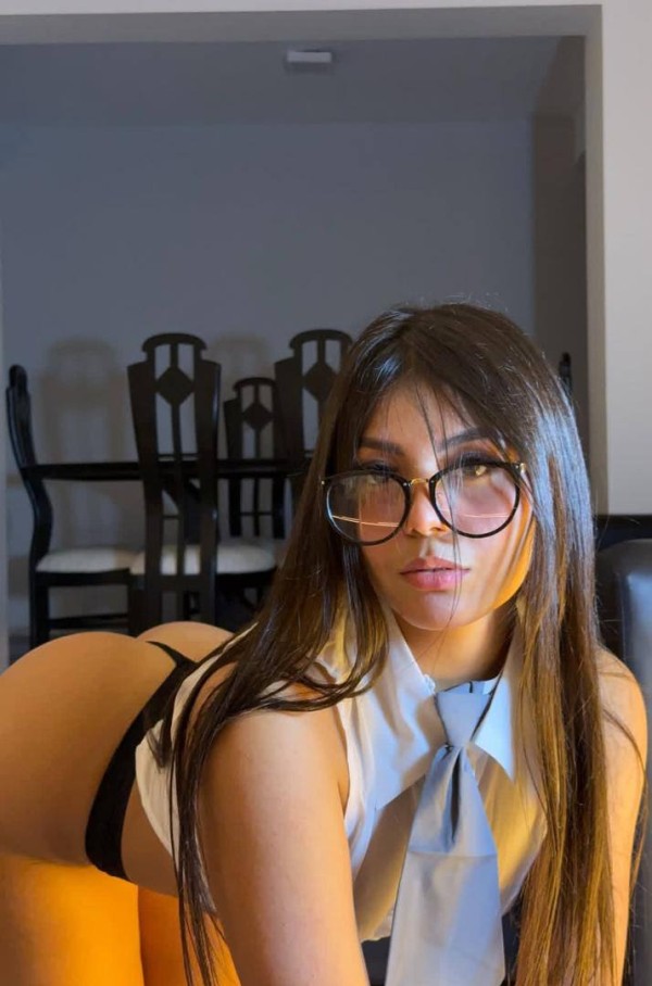 JOVENCITA 19AÑOS, NOVATA, LATINA novedad MÁLAGA