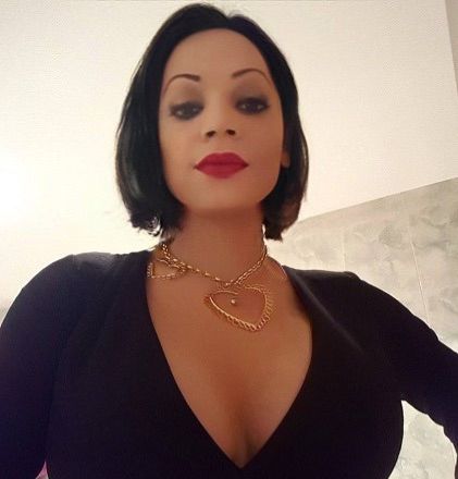 Travesti suzy tetona pollona 25cm experta principiante probar culazo tragón