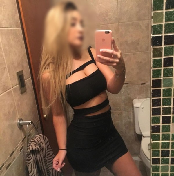 NOVEDAD rubia guapísima