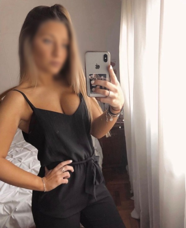 NOVEDAD rubia guapísima