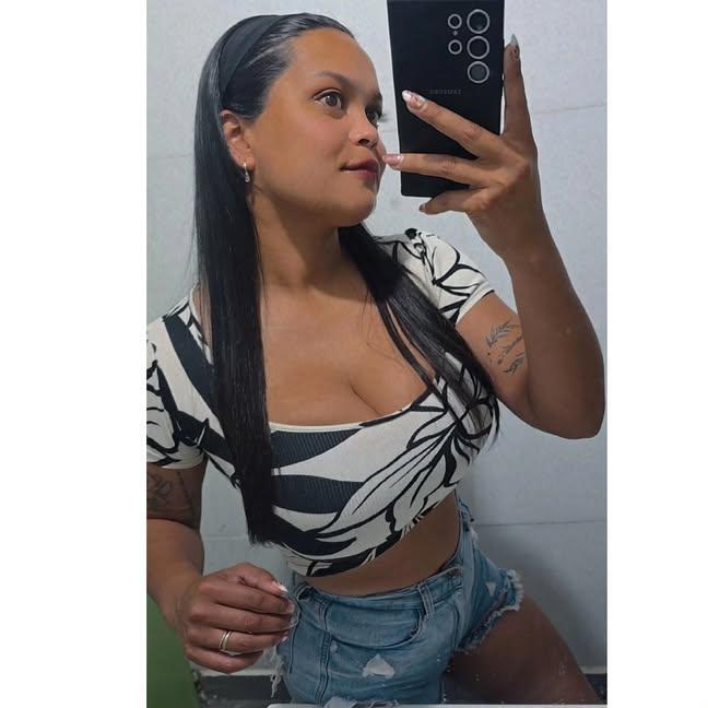 Días de fiesta.. a follar y a gozar..