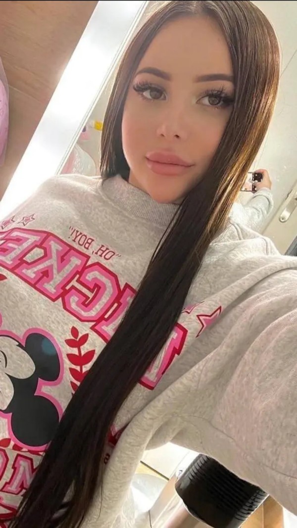 Valeria joven y sexy