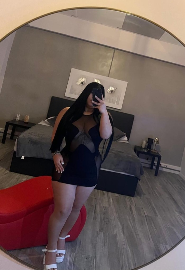 AMOR SOY TU CHICA CACHONDA