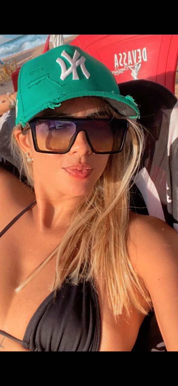 Brasileña rubia visiosa y cariñosa e cachonda