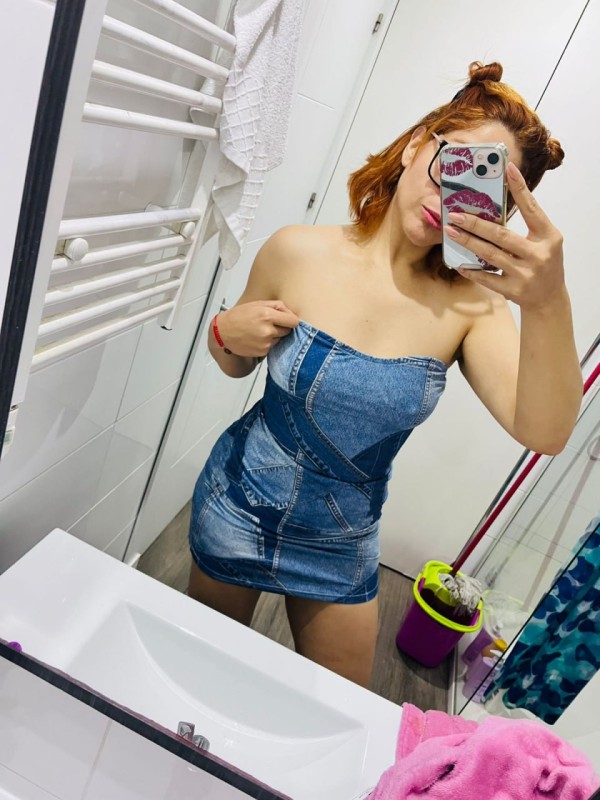 ESTUDIANTE EXTROVERTIDA.. ZONA USERA