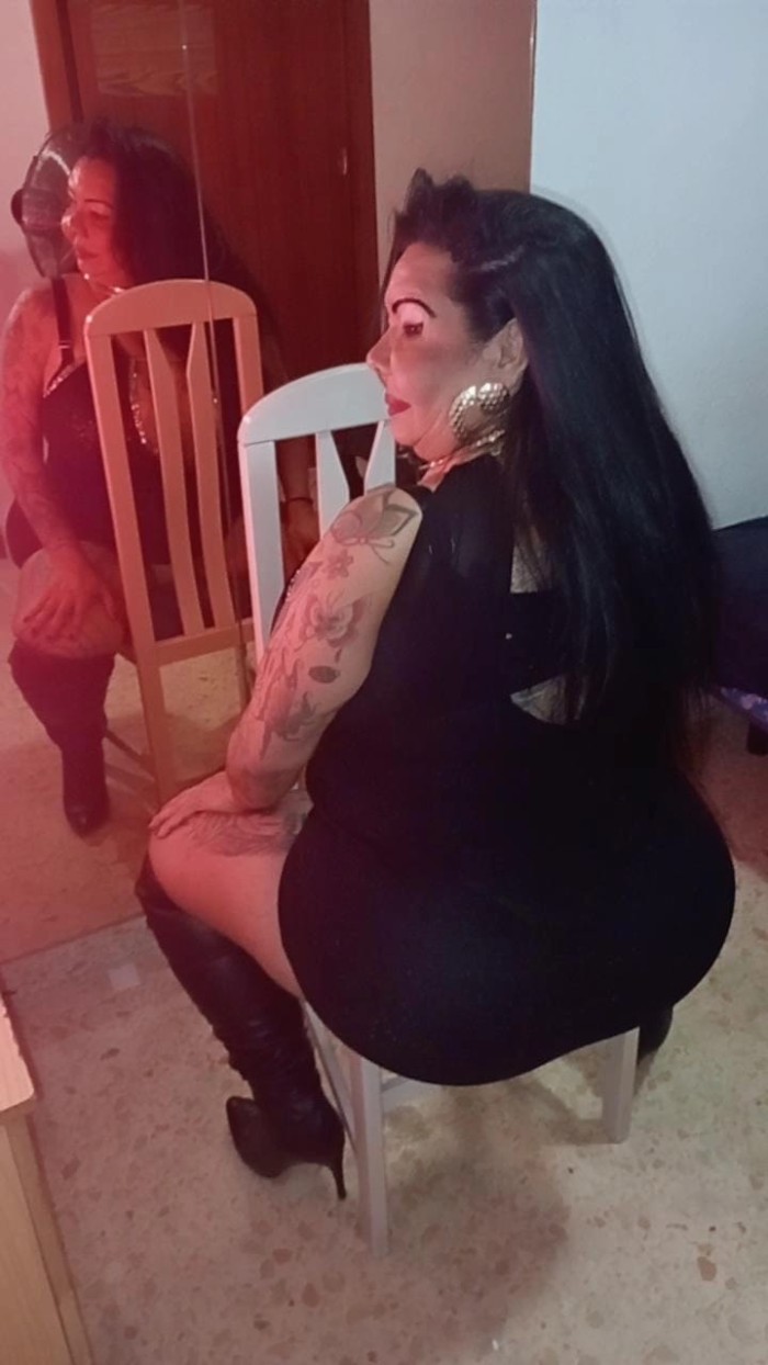 ME ENCANTA EL ANAL Y LA LECHE CALIENTE LECHERA