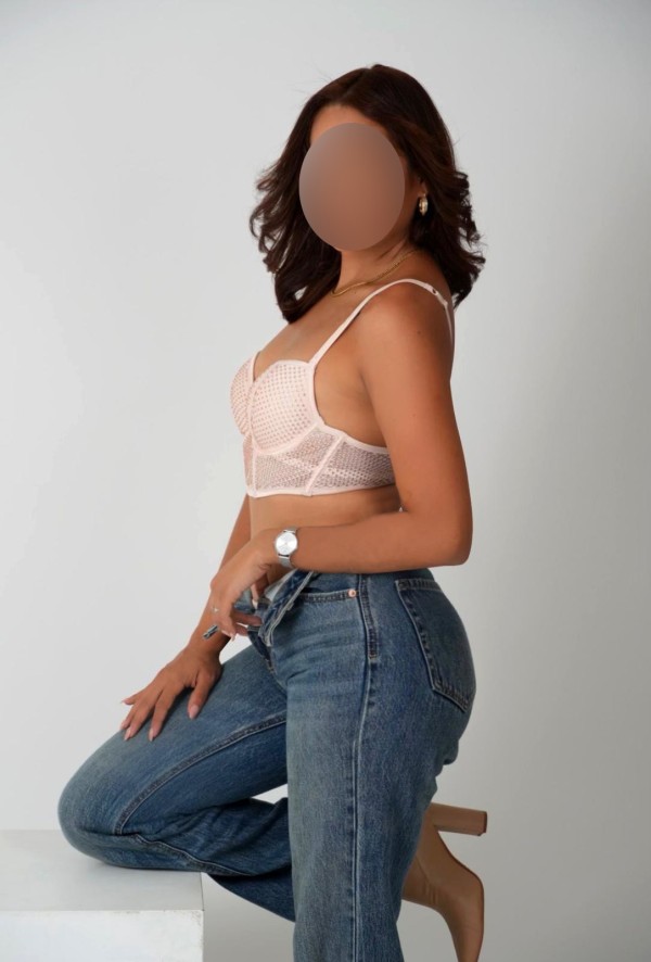 ESMERALDA UNA SONRISA PELIGROSA