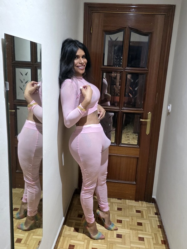 Rebeca tu más perversa tentación..20 cmts