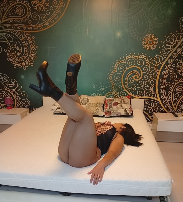 MORENA MUY CACHONDA MORBOSA PRIMERA VEZ TÚ CIUDAD CON MUCHAS GANAS