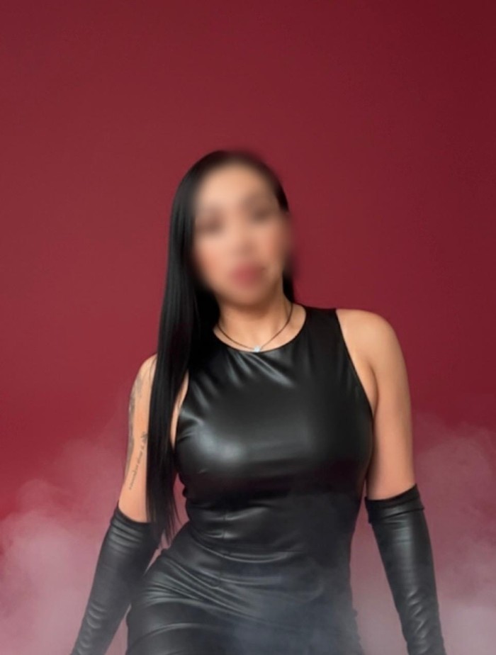 ricos senos y muy adicta al sexo…24h