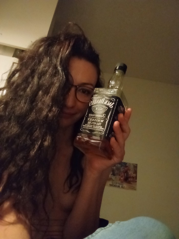 TARRAGONA CENTRO ** CHICA PARTICULAR (FOTOS CASERAS)