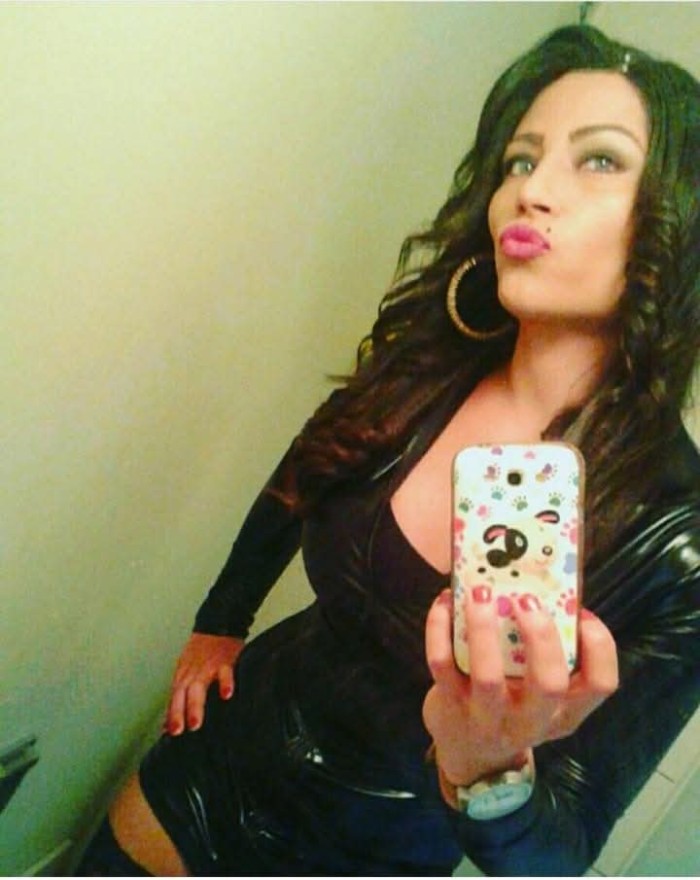 60€ MEDIA HORA UNA HORA 100€ SERVICIOS COMPLETOS