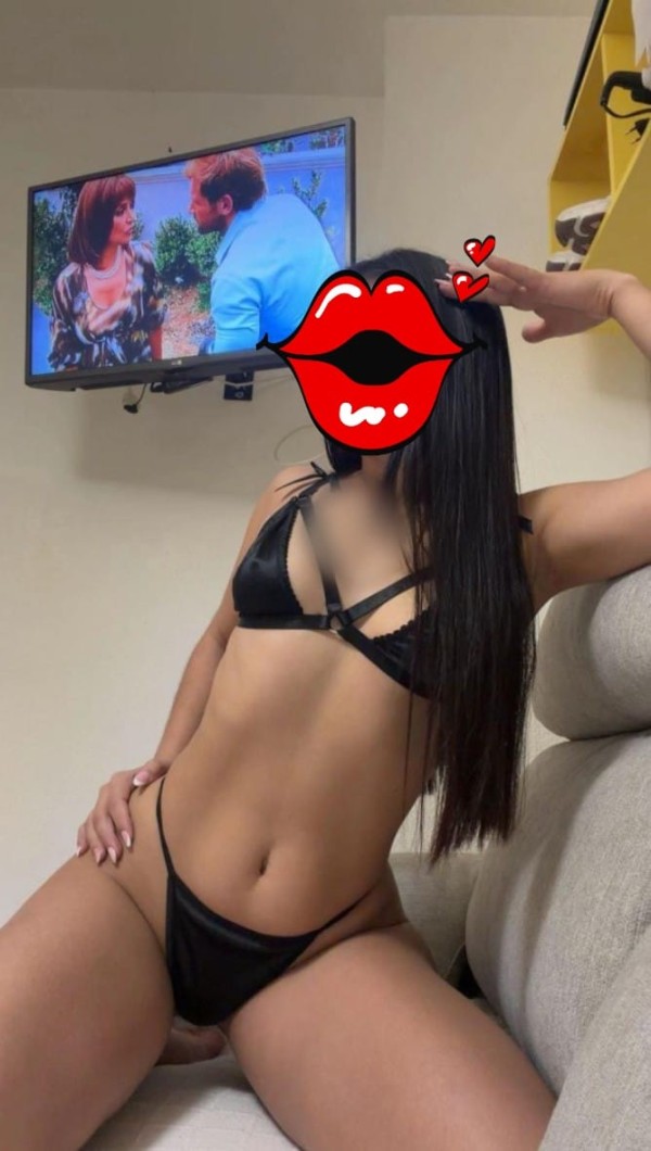 ROCÍO Latina..Complaciente y muy cachonda