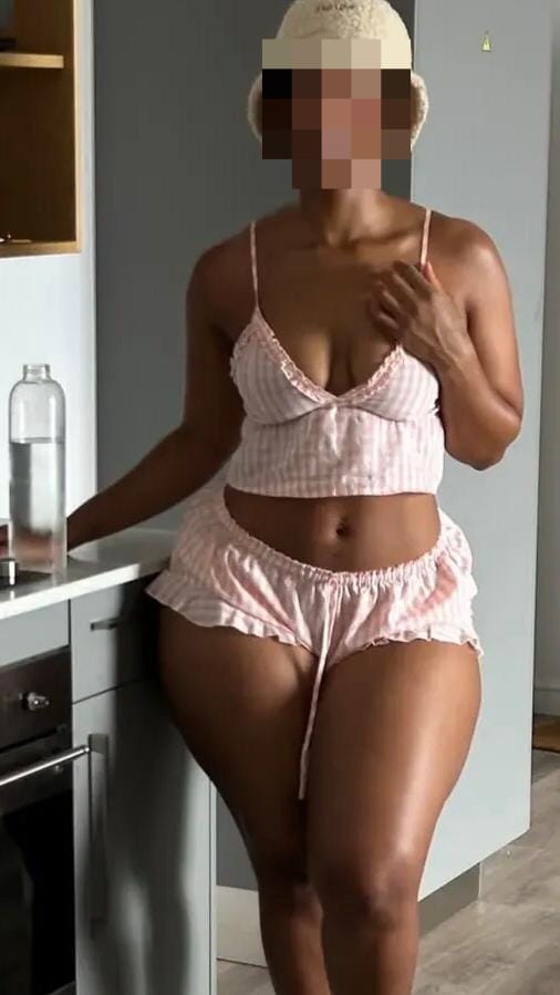 Morenaza madura culazo XL disponible 24 hr