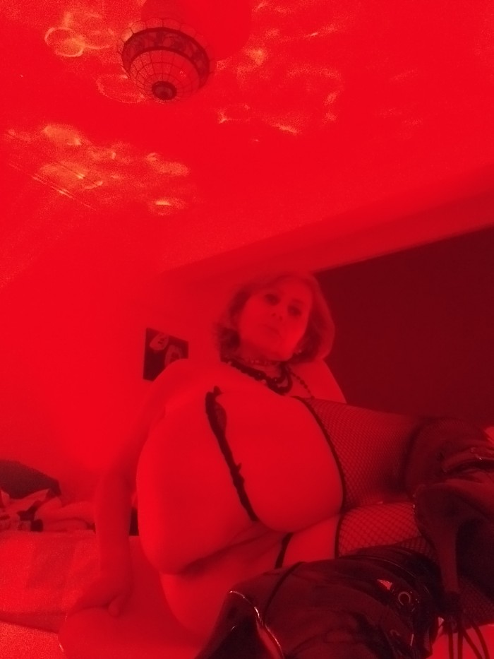 DE 10 AM A 1 MADRUGADA.TAMBIÉN NOCHES CITA PREVIA