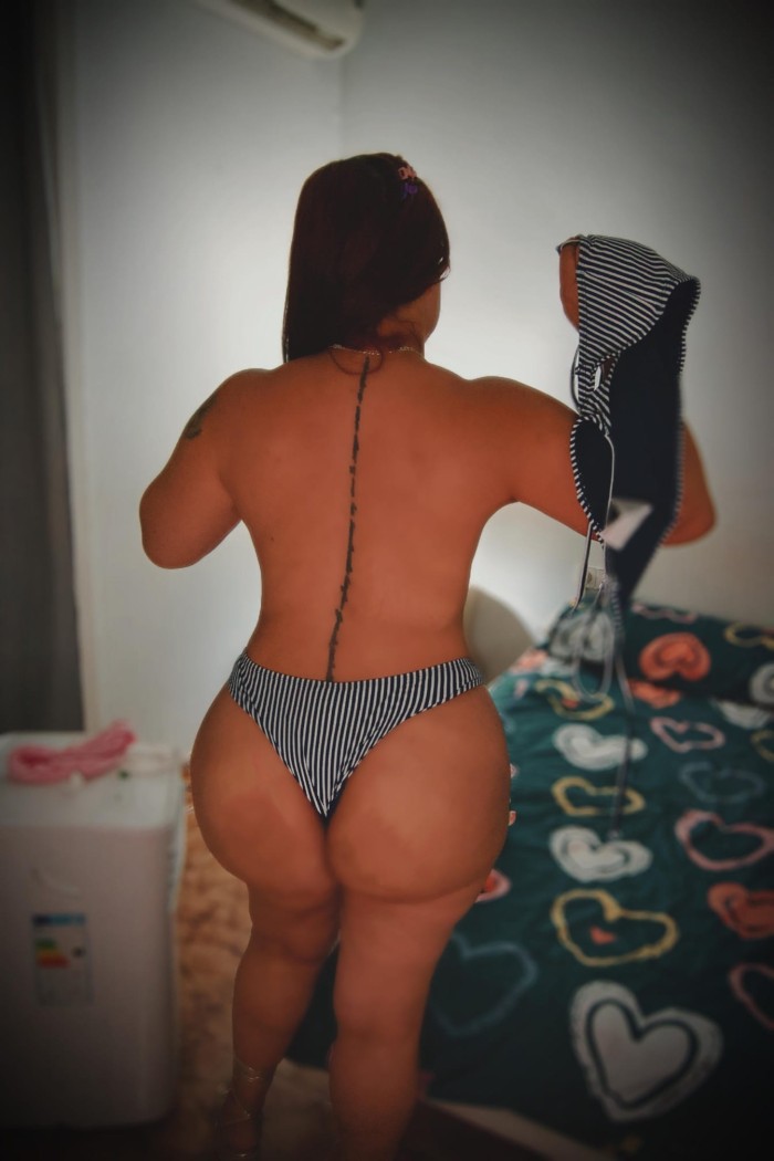 MUJER GOLOZA ARROLLADORA QUIEN ESPERA POR TI