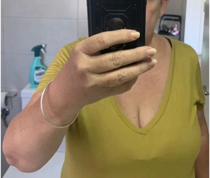 NEREA MUJER MADURA Y EDUCADA .