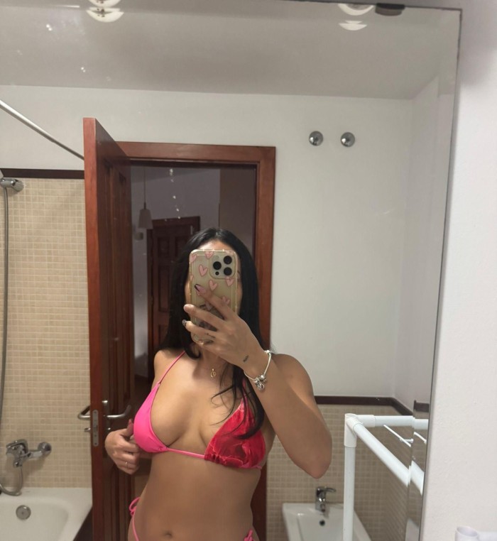 CANARIA CARIÑOSA EN VILAGARCIA DE AROUSA!