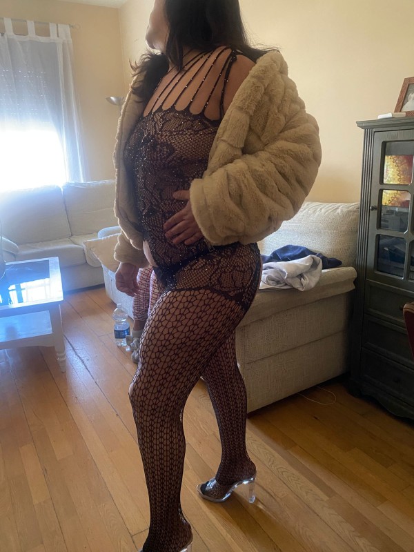 MANUELA 32 ESPAÑOLA SEXY!!! FRANCÉS ENSALIVADO!! SALIDAS A HOTELES Y DOM.