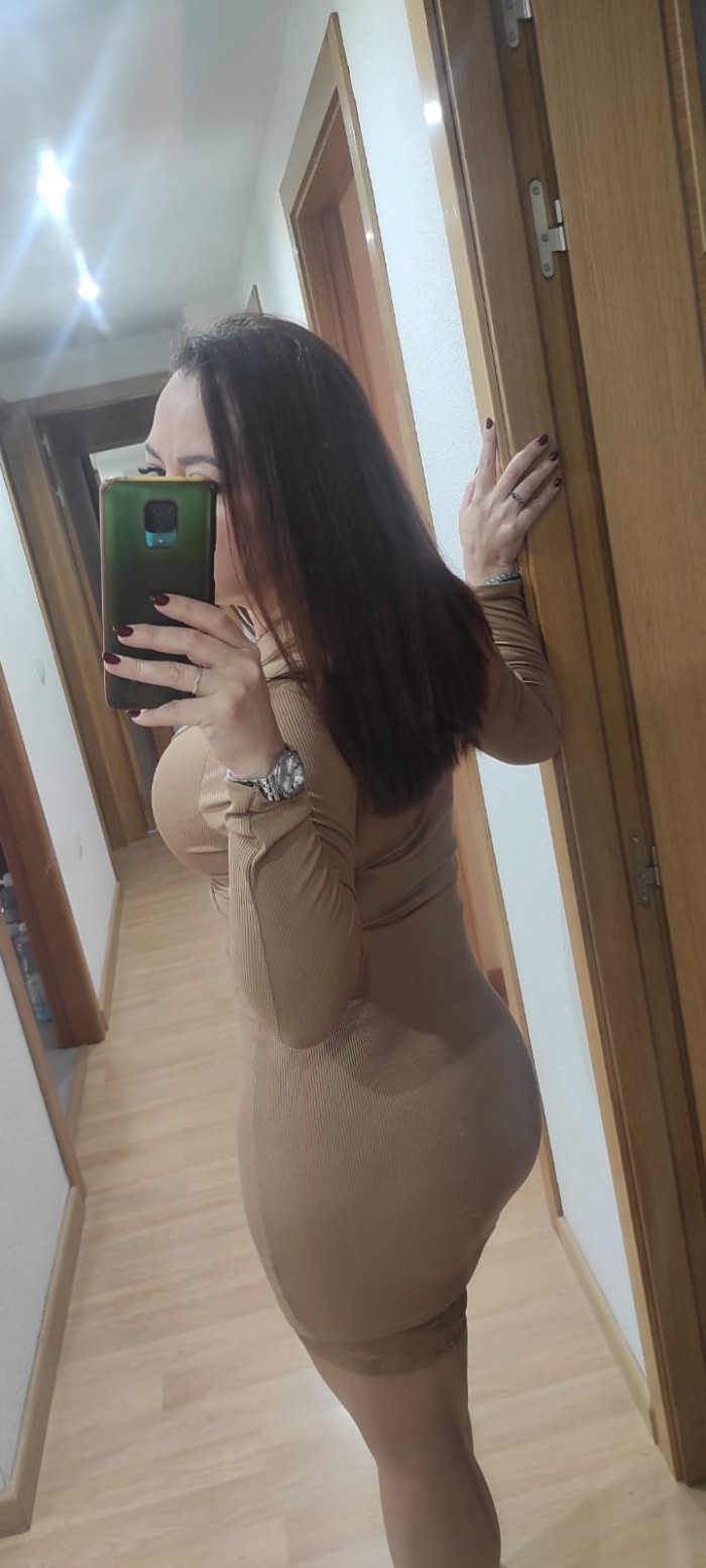 Elegante con Carácter y Autónoma,Leer Antes el Per