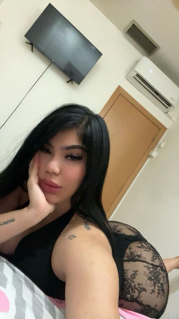 Chica mui bonita amable y cariñosa