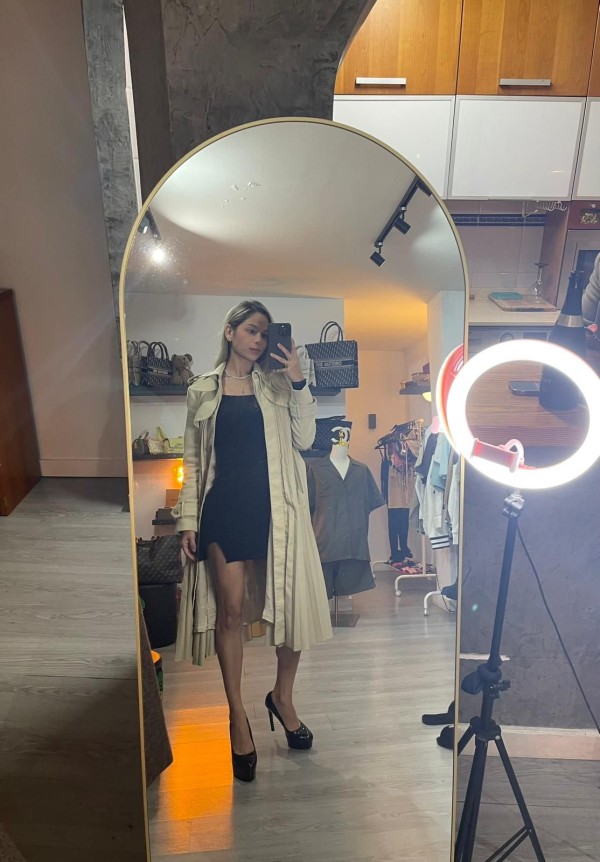 IMPLICADA AL CIEN. DISPONIBLE 24 HORAS