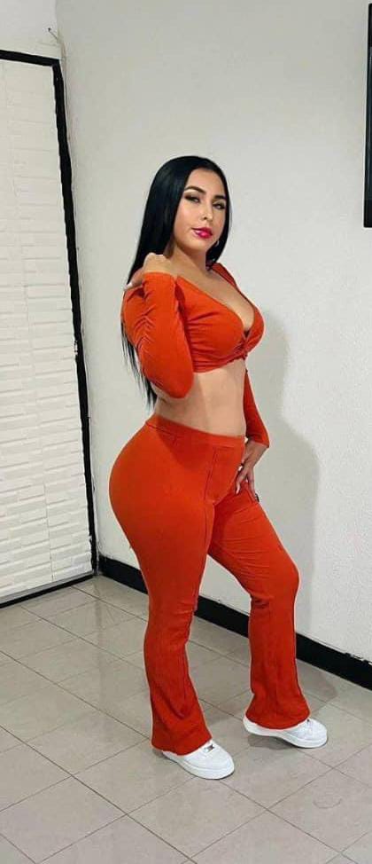 IMPLICADA CACHONDA COMPLACIENTE DESEOSA DE PLACER