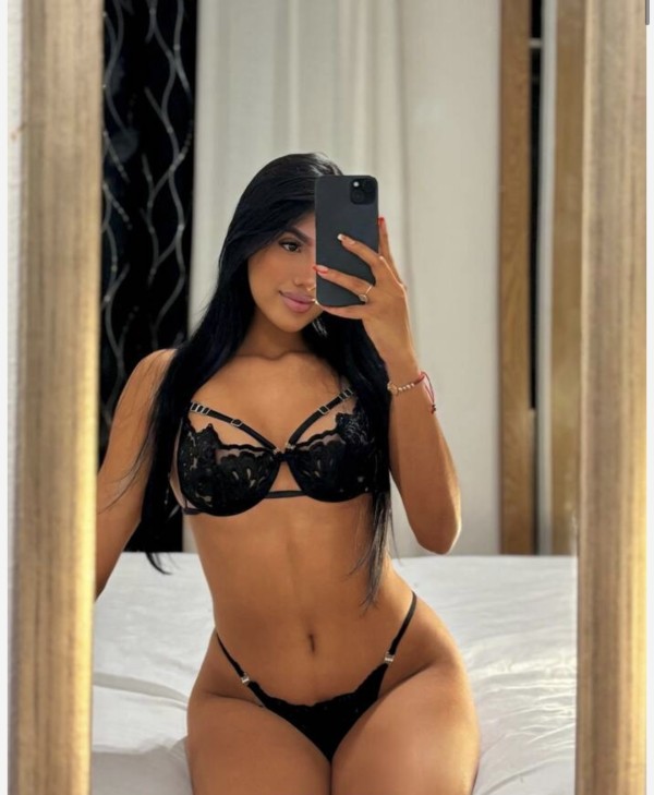 Bellaca y dominante exótica