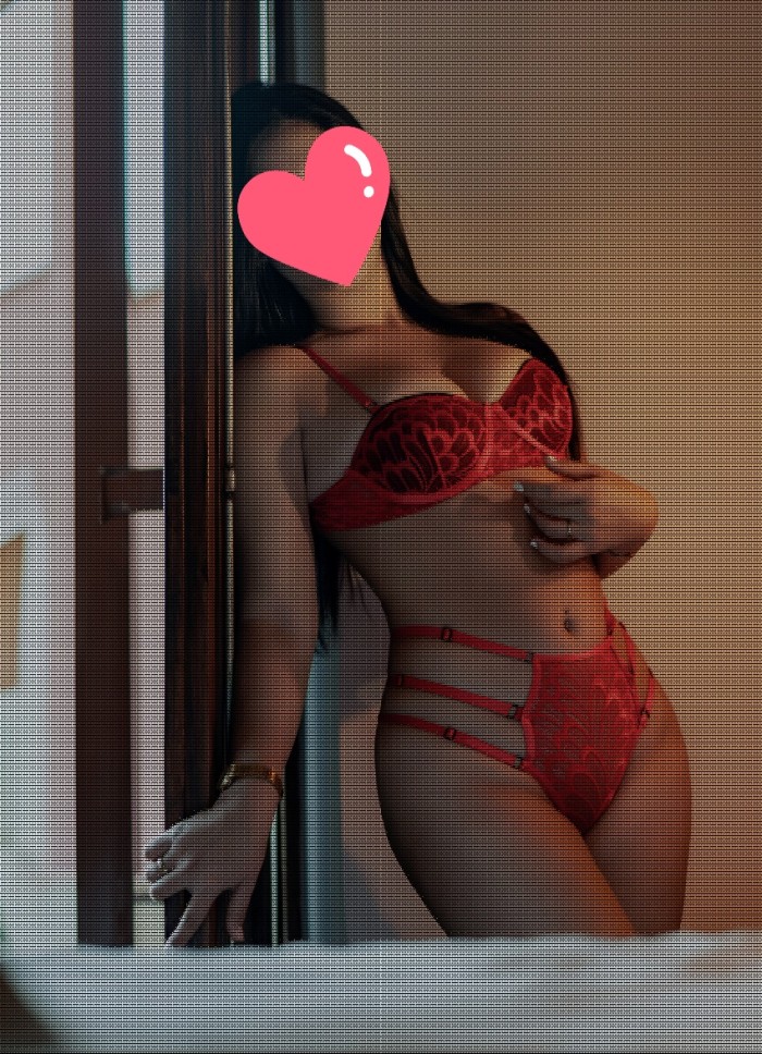 NOVEDAD A GERONA CAMILA TU MEJOR AMANTE PARTICULAR