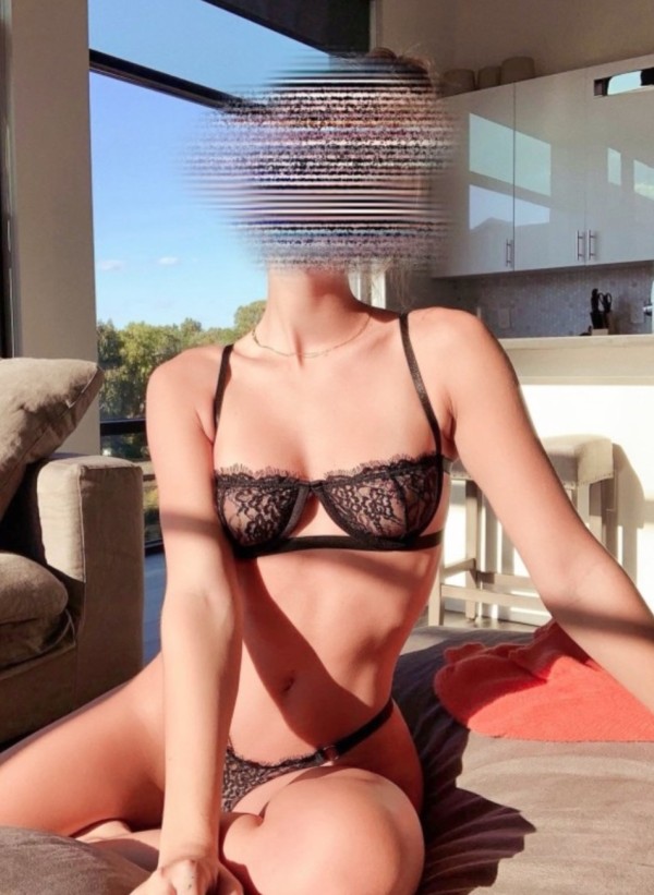 Jovencita recién llegada